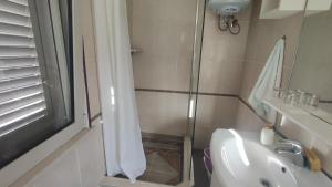 Fotografie z fotogalerie ubytování Apartments with WiFi Lastovo - 14990 v destinaci Lastovo