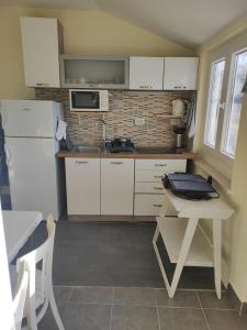 Fotografie z fotogalerie ubytování Apartments with WiFi Lastovo - 14990 v destinaci Lastovo