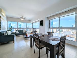 Χώρος καθιστικού στο Yc 3602 l Apartamento 2BR en av Balboa