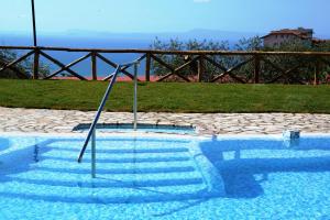 Bazén v ubytování Johanna Park Hotel nebo v jeho okolí