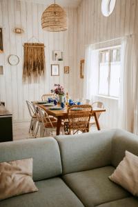Χώρος καθιστικού στο Sam Suffit Beach Houses 2 Maisons 6 chambres 14 pers 150 m de la plage