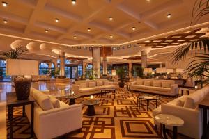 Część wypoczynkowa w obiekcie Secrets Bahía Real Resort & Spa Adults only