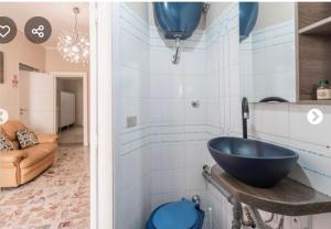 Phòng tắm tại Il Veliero casa al centro storico di torremaggiore