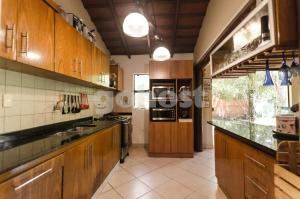 Η κουζίνα ή μικρή κουζίνα στο Comfortable And Spacious House In San Bernardino