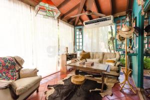 Χώρος καθιστικού στο Comfortable And Spacious House In San Bernardino