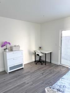 Fotografie z fotogalerie ubytování New built house in Los Angeles and Hottube! v Los Angeles
