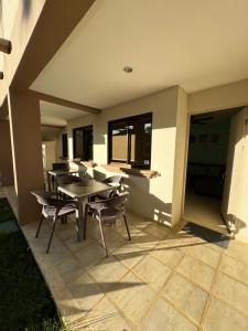 Posezení v ubytování Ocean Breeze Condo