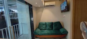 Posezení v ubytování Grand Dyad Hotel - Near Kokilaben Hospital Andheri West