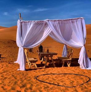 Příroda nedaleko luxury tent