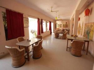 Istumisnurk majutusasutuses Hotel Om Pushkar