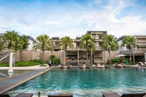 A piscina localizada em villa ocean and apartment Da Nang ou nos arredores