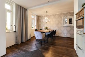 Køkken eller tekøkken på BohnApartments Am Anger - Zentrum - Vollausstattung - WLAN + 48 billeder