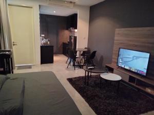 Gallery image of Private Hot Jacuzzi Imperio Residence Melaka in Malacca