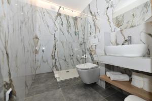 Kúpeľňa v ubytovaní Hotel Polonia + 37 fotografií