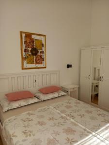 Posteľ alebo postele v izbe v ubytovaní Apartments Irena with sea view