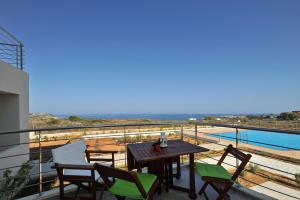 Bazén v ubytování Cretan View nebo v jeho okolí