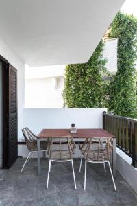 A balcony or terrace at Elani Cactus House