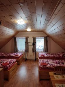 Postel nebo postele na pokoji v ubytování Ubytování Niki