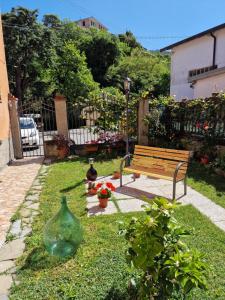 Vonkajšia záhrada v ubytovaní Le Giare B&B
