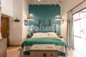 Ένα ή περισσότερα κρεβάτια σε δωμάτιο στο Comfortable And Spacious House In San Bernardino