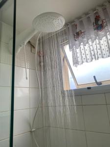 Koupelna v ubytování Apto com conforto que você precisa.