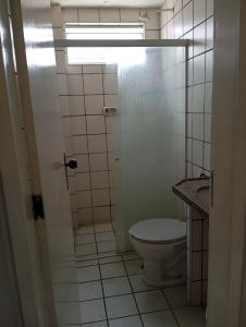 Et badeværelse på Icaraí Apartamento