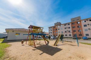 パリョサにあるRental Palhoça- Acomodações Residenciais IIIの砂場