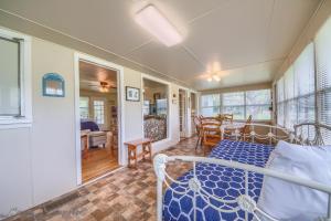 Φωτογραφία από το άλμπουμ του RR 9084BC Bluebonnet Cabin σε Canyon Lake