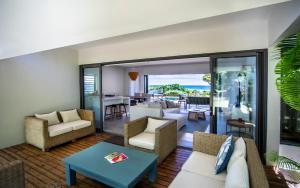 Χώρος καθιστικού στο Beach Villa Poema