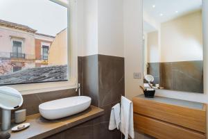 ETNEA Suite 270的一间浴室