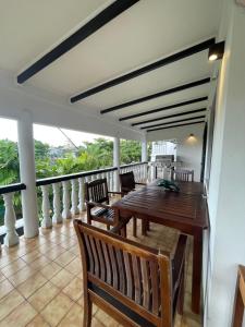 Balkón nebo terasa v ubytování Island Accommodation Suva Premier Hospitality