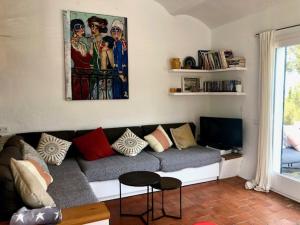 Fotografie z fotogalerie ubytování Maison de pêcheur superbe vue mer, grand jardin v destinaci Cadaqués + 18 fotografií