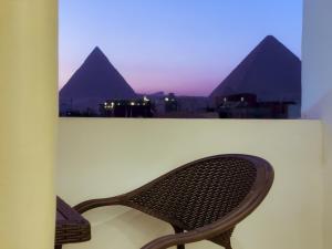 Mynd úr myndasafni af Pyramids Rose view í Kaíró