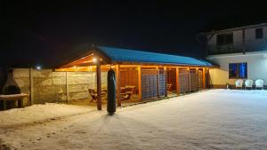 Obiekt Apartamenty u Wieśka zimą