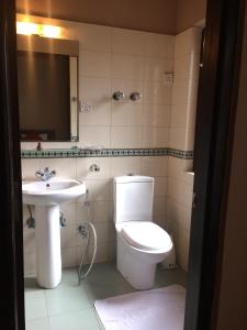 Bagno di ROKPA Guest House
