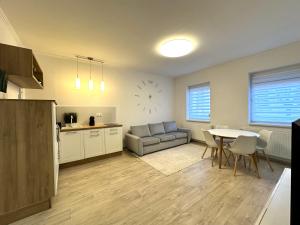 Kuchyň nebo kuchyňský kout v ubytování Berzsenyi Apartmanház