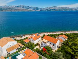 Gallery image of Holiday Home Dalmatinka - 20m From the Beach in Splitska