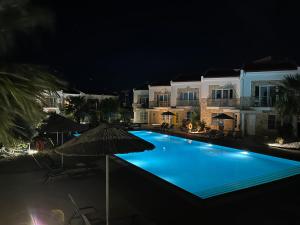 Bazén v ubytování Villa View- Grapevines Villas - your sea view vacation nebo v jeho okolí