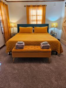 Mins to Graceland Secluded Rambling Ranch Style Home, Memphis (updated ...