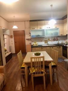 Appartamento Ruscello sulle piste tesisinde mutfak veya mini mutfak
