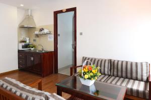Η κουζίνα ή μικρή κουζίνα στο Kingdom Danang Hotel