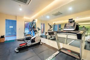 Fitness centrum a/nebo fitness zařízení v ubytování Phukalini Luxury Pool Villa & Onsen