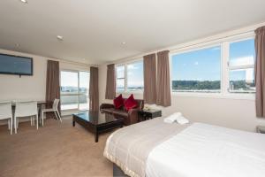 Voodi või voodid majutusasutuse Capital View Motor Inn - Free Parking toas
