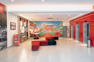 Istumisnurk majutusasutuses Red Planet BGC The Fort