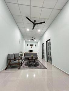 Posezení v ubytování HOMESTAY UMMI KOTA BHARU