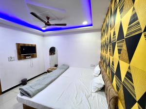Легло или легла в стая в Chaudhary Palace
