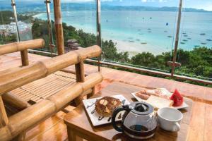 ボラカイにあるAmor Penthouse/Honeymoon Suite with Jacuzzi - Best View in the Island. Hidden Paradise!のギャラリーの写真