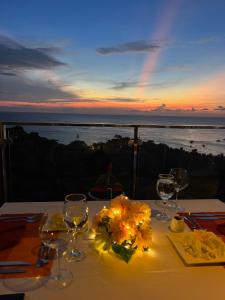 ボラカイにあるAmor Penthouse/Honeymoon Suite with Jacuzzi - Best View in the Island. Hidden Paradise!のギャラリーの写真