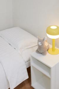 Lama Hostel客房内的一张或多张床位