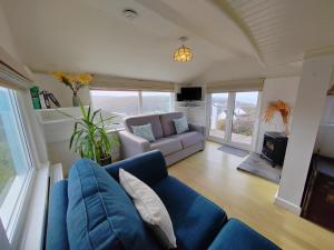 Gallery image of Unique coastal detached property in Truro